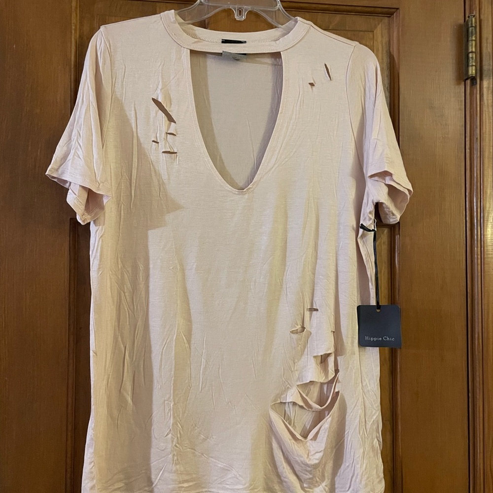 Hippie Chic Jrs. Pink/Champagne Distressed Women's V-Neck Tee, NWT, Size‎ XL